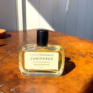 fiele fragrances juniperus perfume